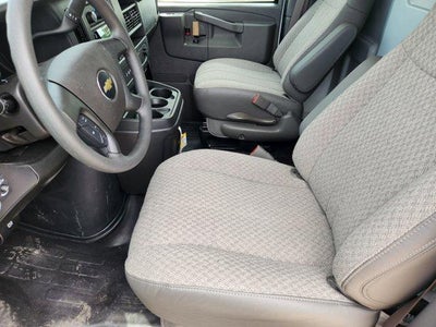 2025 Chevrolet Express Cutaway 3500 Base