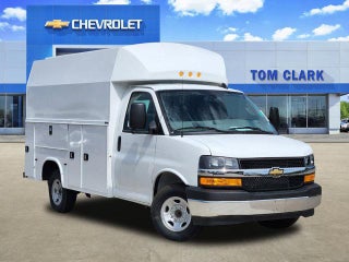 2025 Chevrolet Express Cutaway 3500 Base