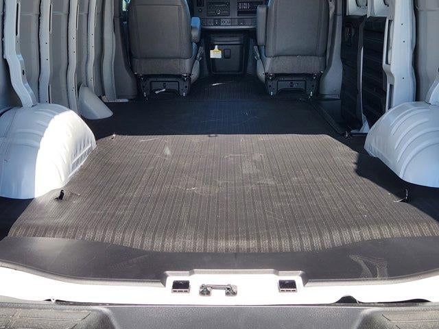 2025 Chevrolet Express Cargo 2500 Base