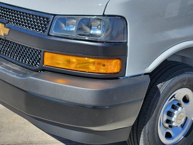 2025 Chevrolet Express Cargo 2500 Base