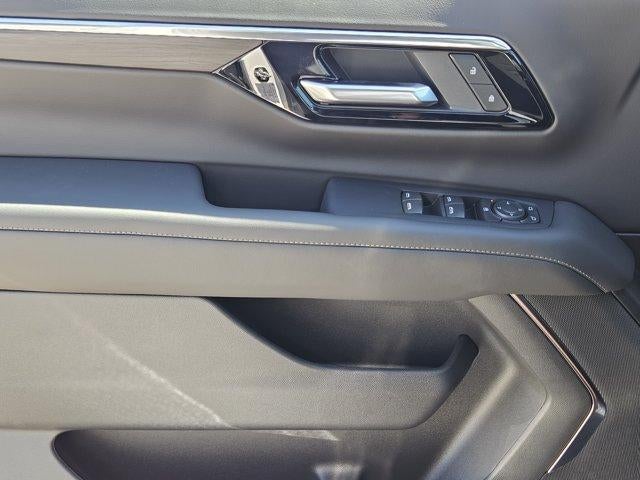 2027 Chevrolet Suburban LS