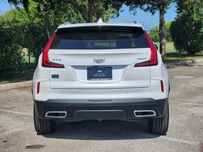 2024 Cadillac XT4 Premium Luxury