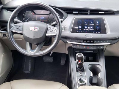 2021 Cadillac XT4 FWD Premium Luxury