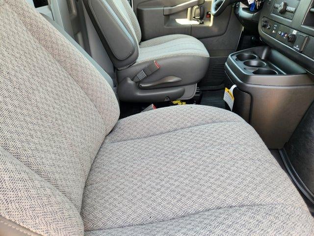 2025 Chevrolet Express Cutaway 3500 Base