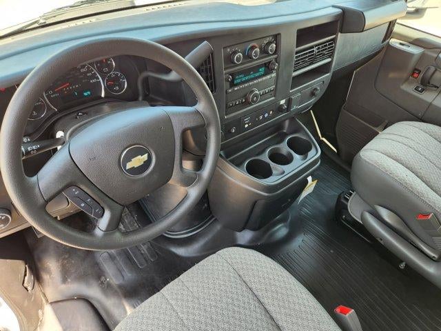 2025 Chevrolet Express Cutaway 3500 Base