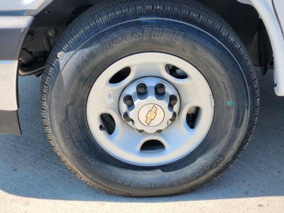 2025 Chevrolet Express Cutaway 3500 Base