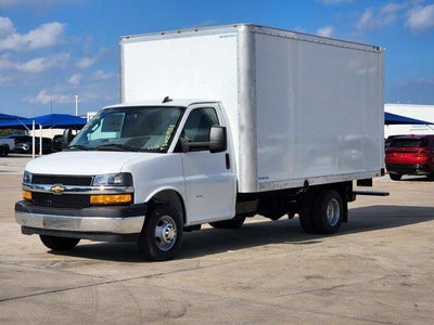 2025 Chevrolet Express Cutaway 3500 Base
