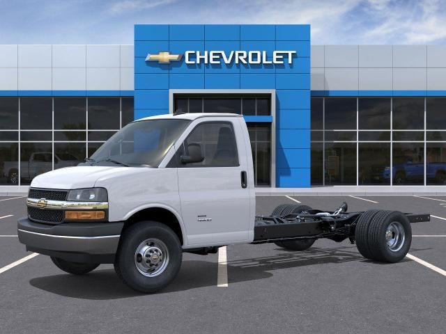 2025 Chevrolet Express Cutaway 3500 Base