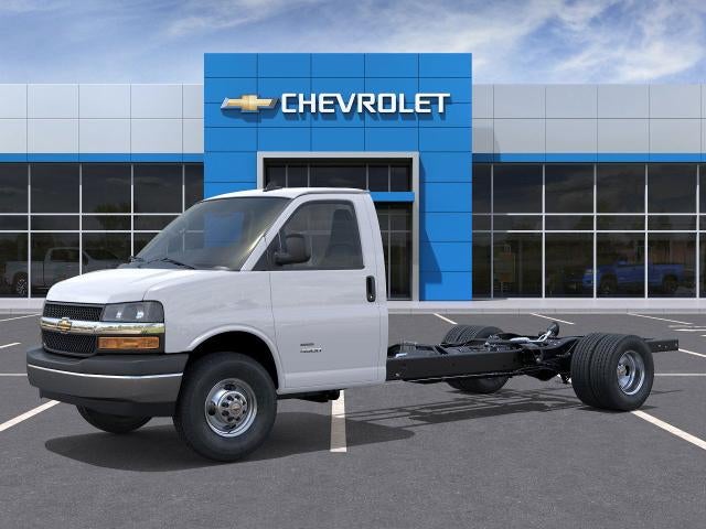 2026 Chevrolet Express Cutaway 3500 Base