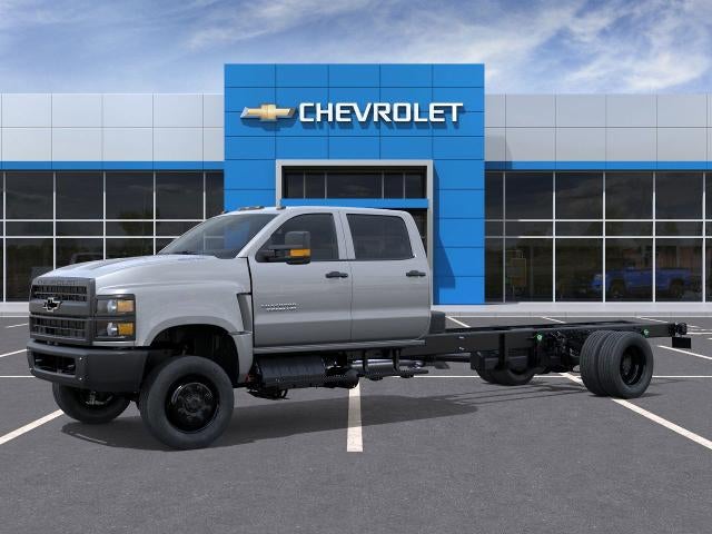 2025 Chevrolet Silverado 6500 HD Work Truck