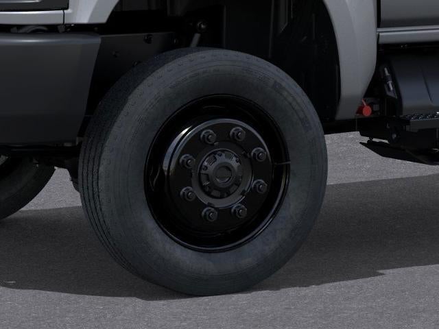 2025 Chevrolet Silverado 6500 HD Work Truck