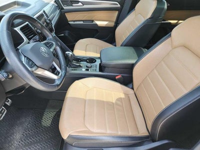 2022 Volkswagen Atlas Cross Sport 3.6L V6 SEL Premium R-Line