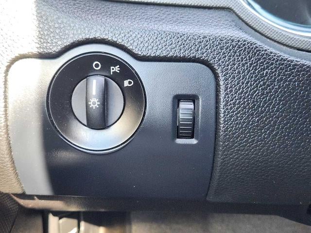 2013 Ford Mustang V6