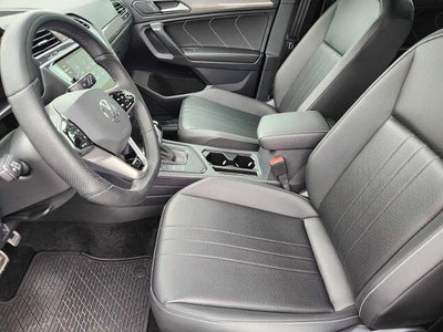 2024 Volkswagen Tiguan SE R-Line Black