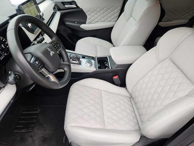 2024 Mitsubishi Outlander SEL