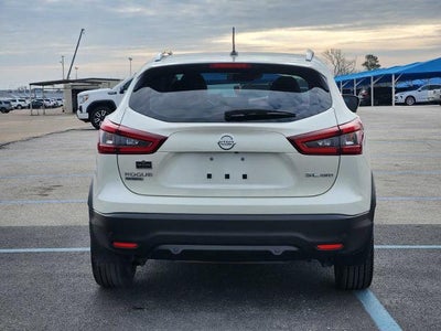 2022 Nissan Rogue Sport SL