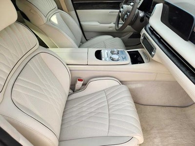 2025 Genesis G90 e-SC