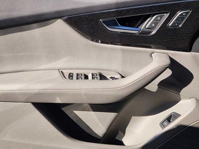 2024 Audi Q7 Premium Plus