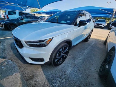 2021 Volvo XC40 R-Design
