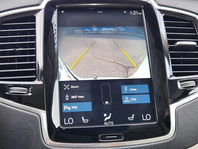 2022 Volvo XC90 Momentum