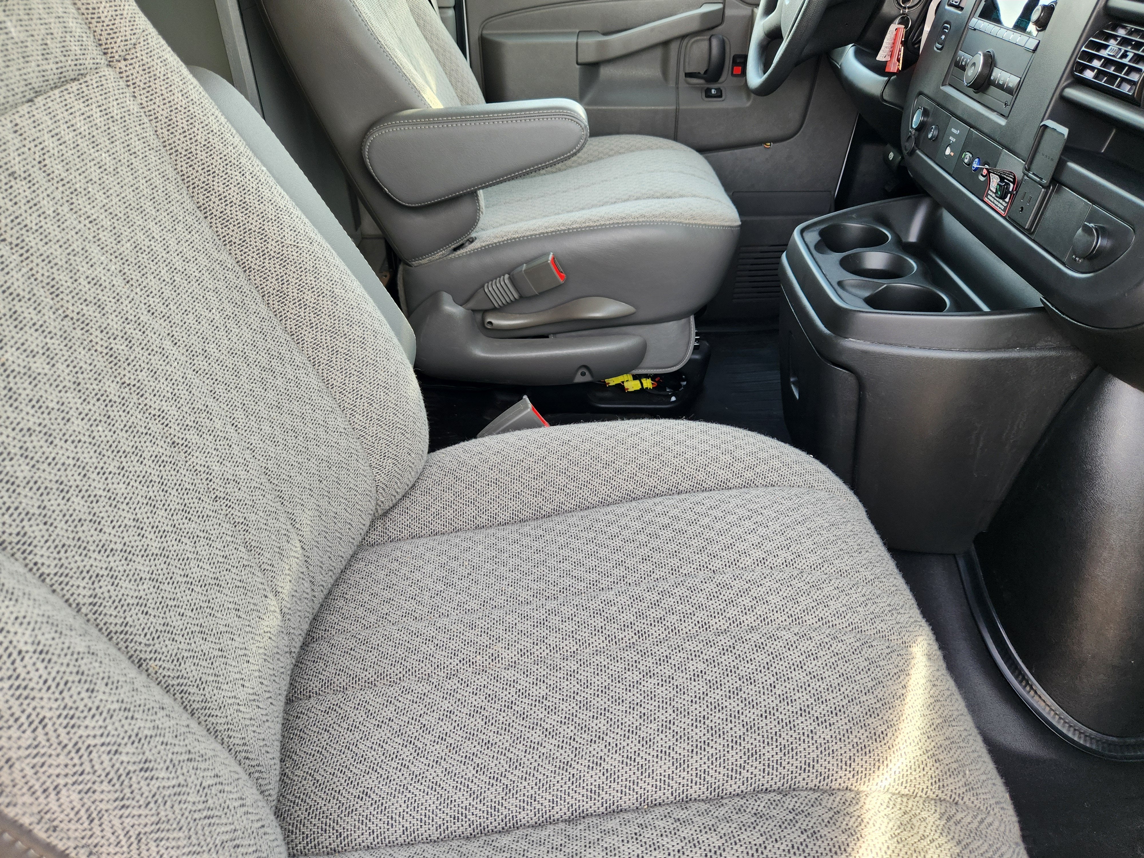 2025 Chevrolet Express Commercial Cutaway Base