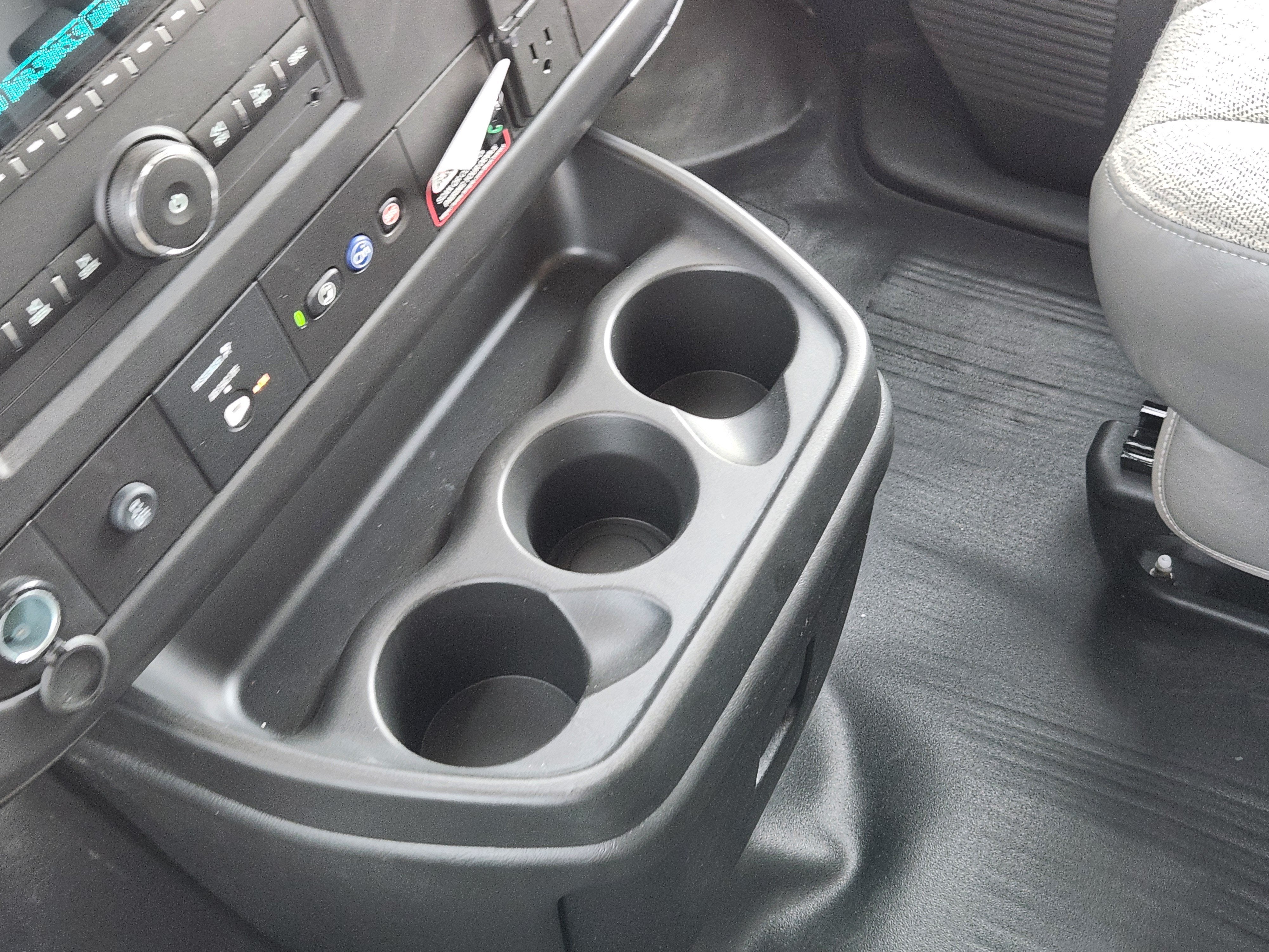 2025 Chevrolet Express Commercial Cutaway Base