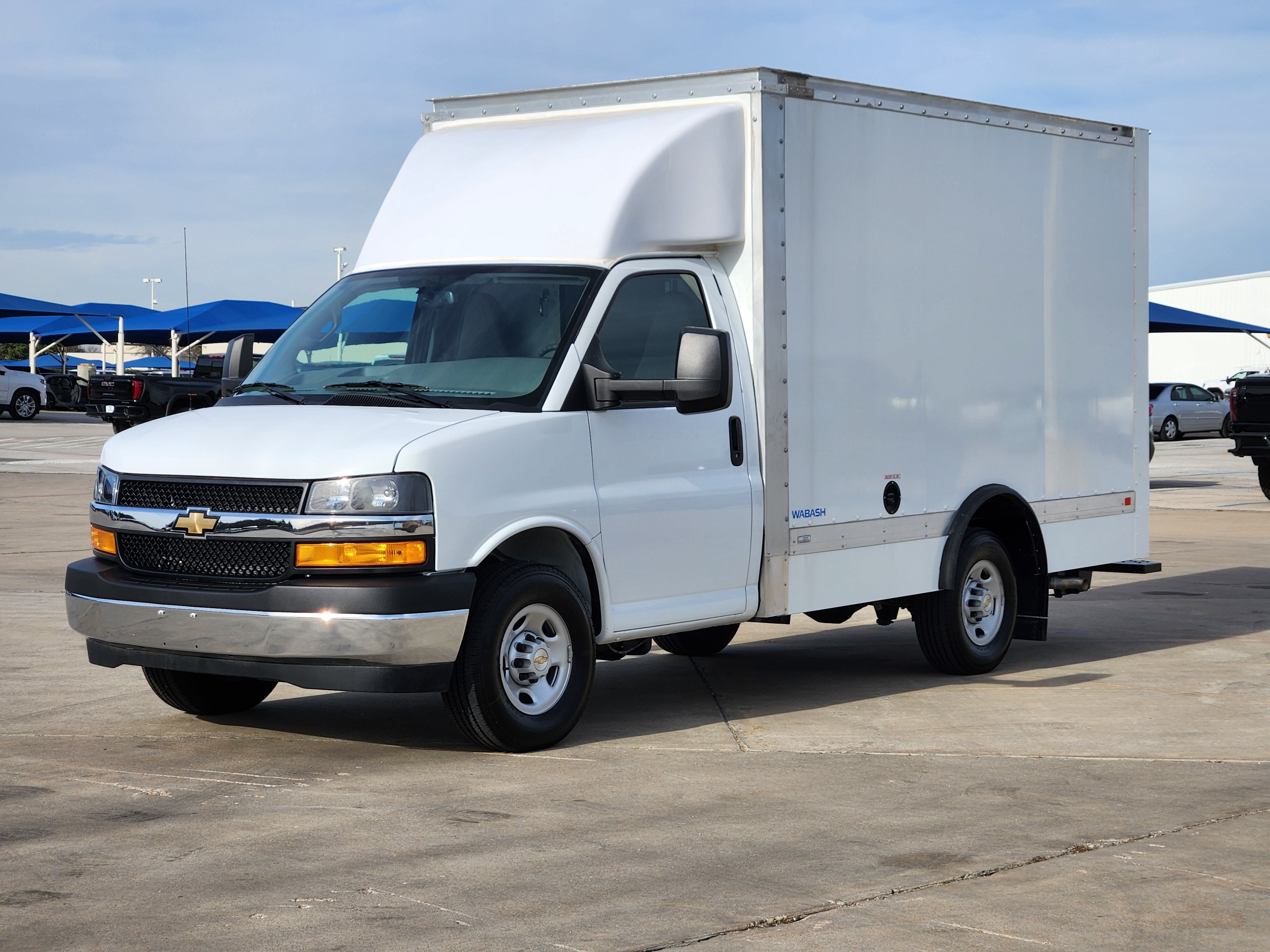 2025 Chevrolet Express Commercial Cutaway Base