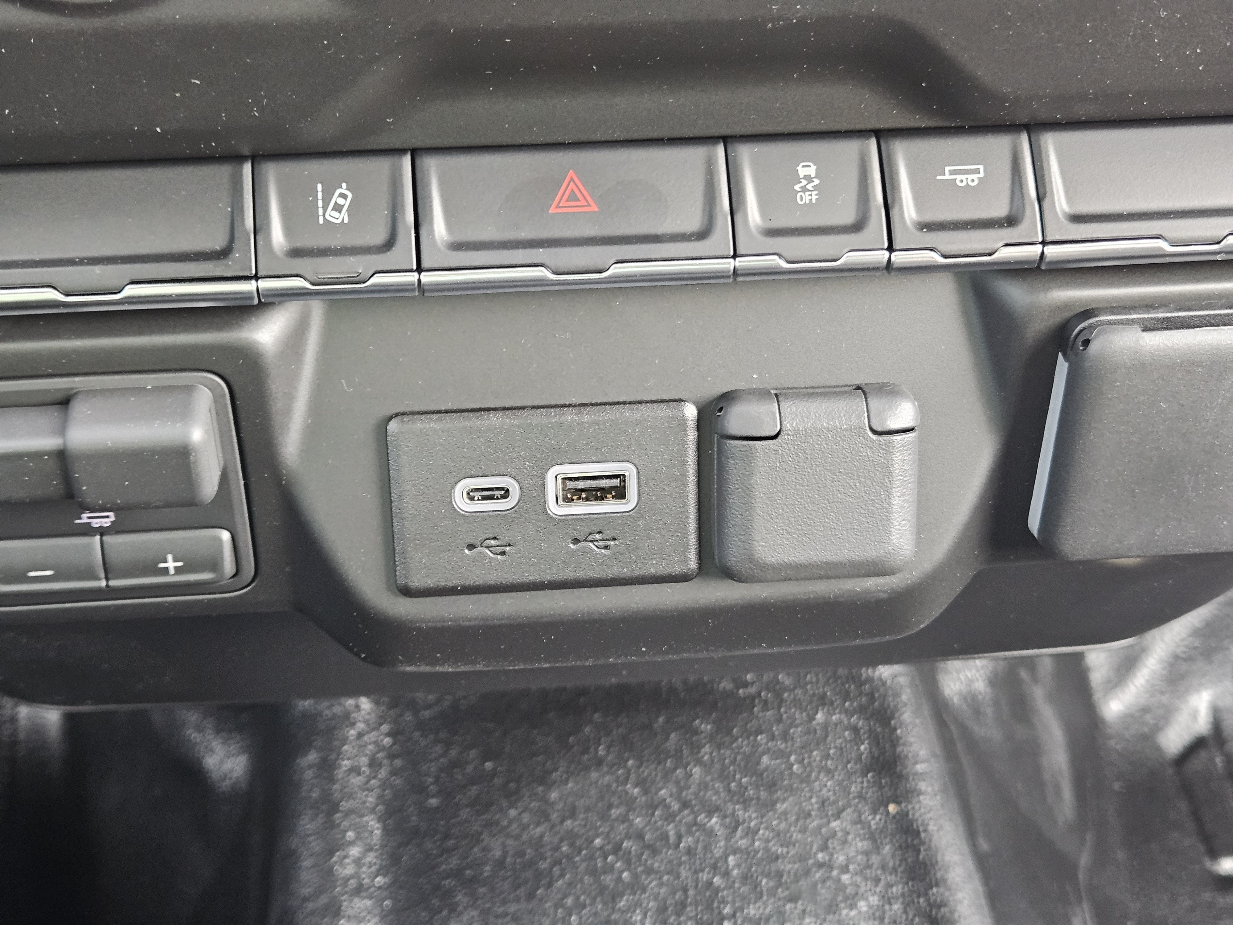 2026 Chevrolet Silverado 3500HD CC Work Truck