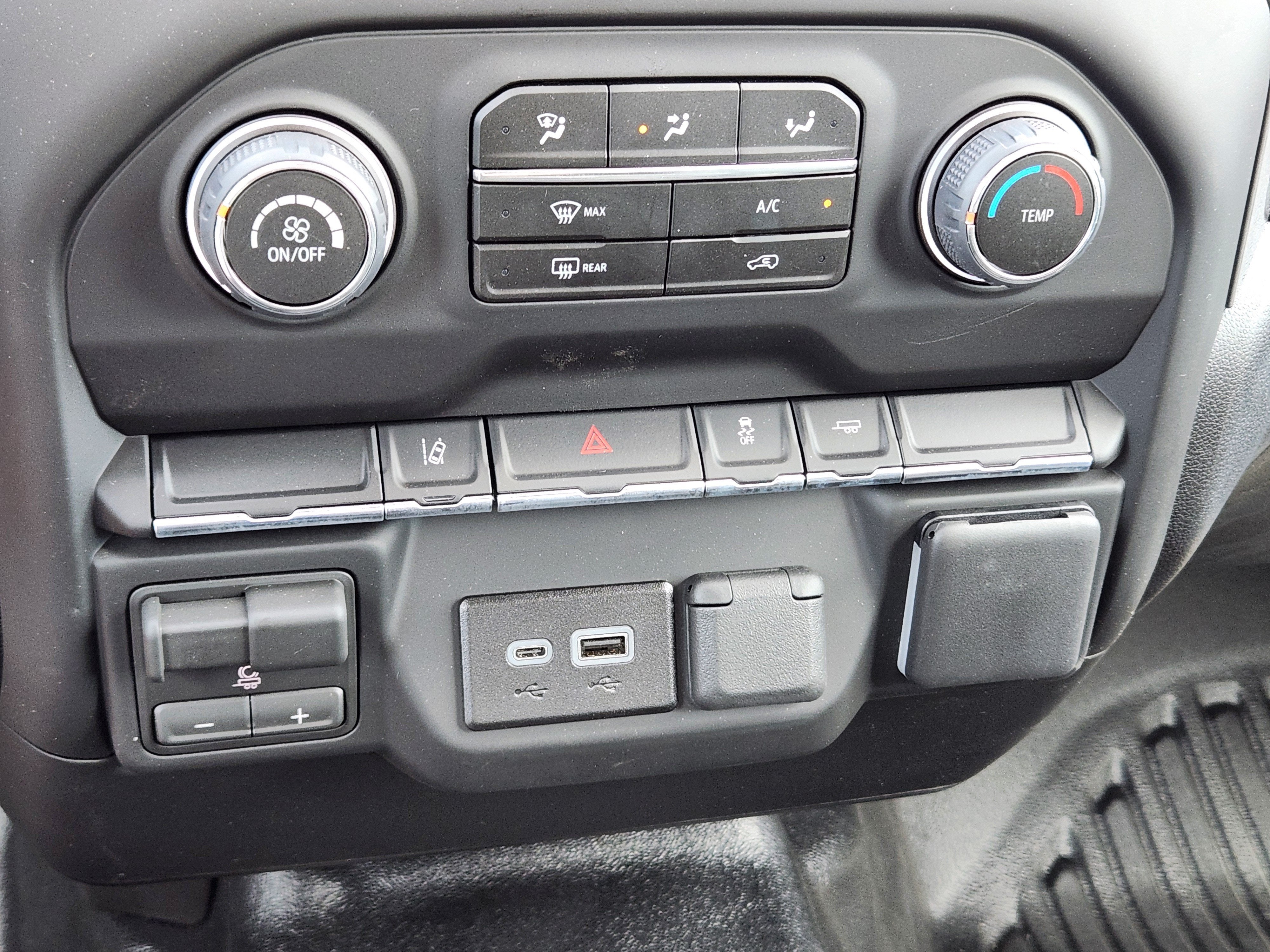 2026 Chevrolet Silverado 3500HD CC Work Truck