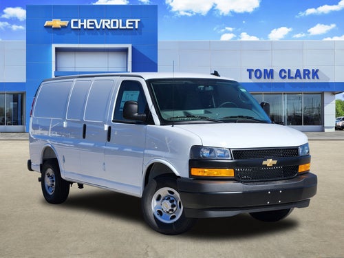 2025 Chevrolet Express Cargo Van Base