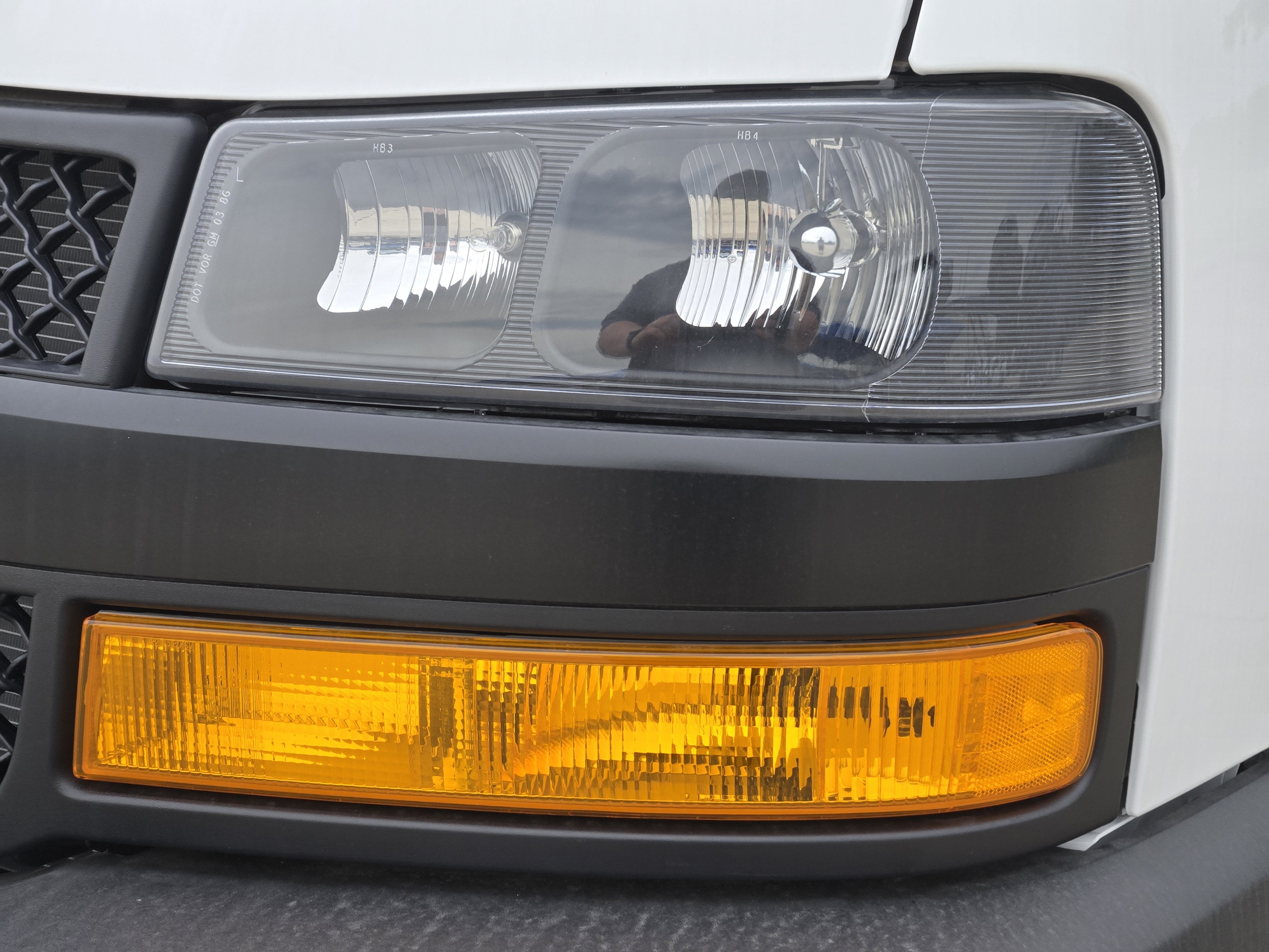 2025 Chevrolet Express Cargo Van Base