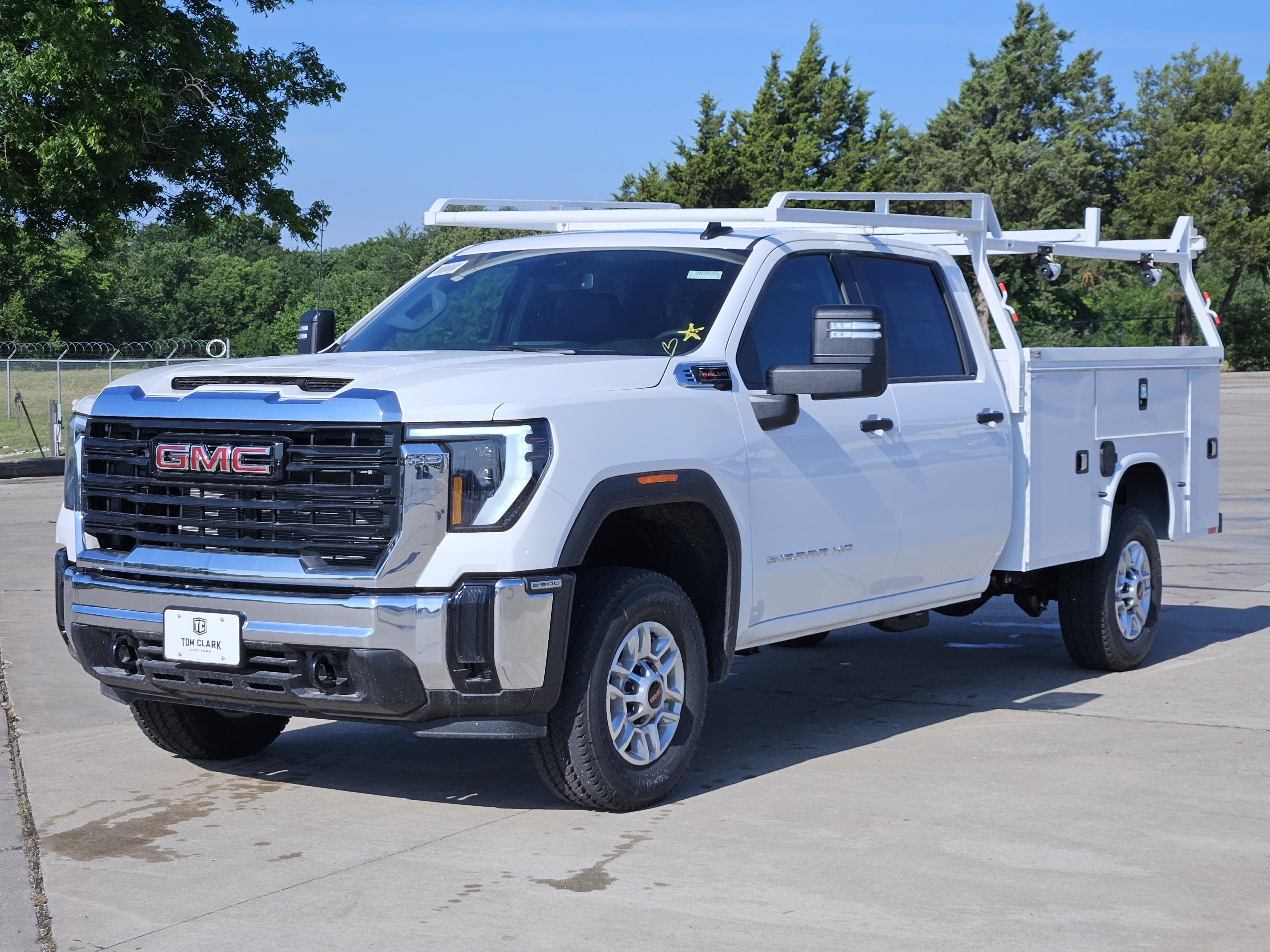 2026 GMC Sierra 2500HD Pro