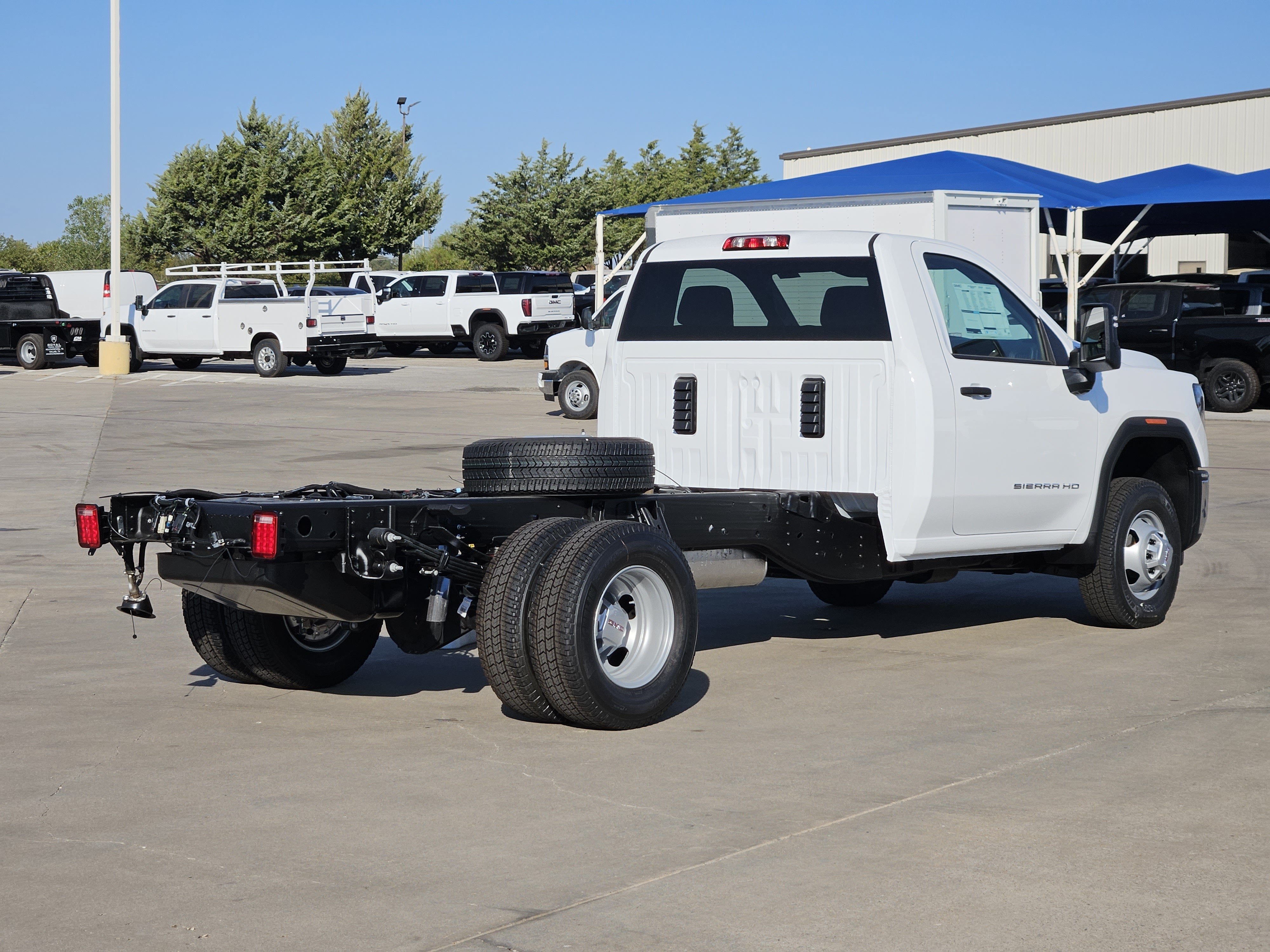 2026 GMC Sierra 3500HD CC Pro