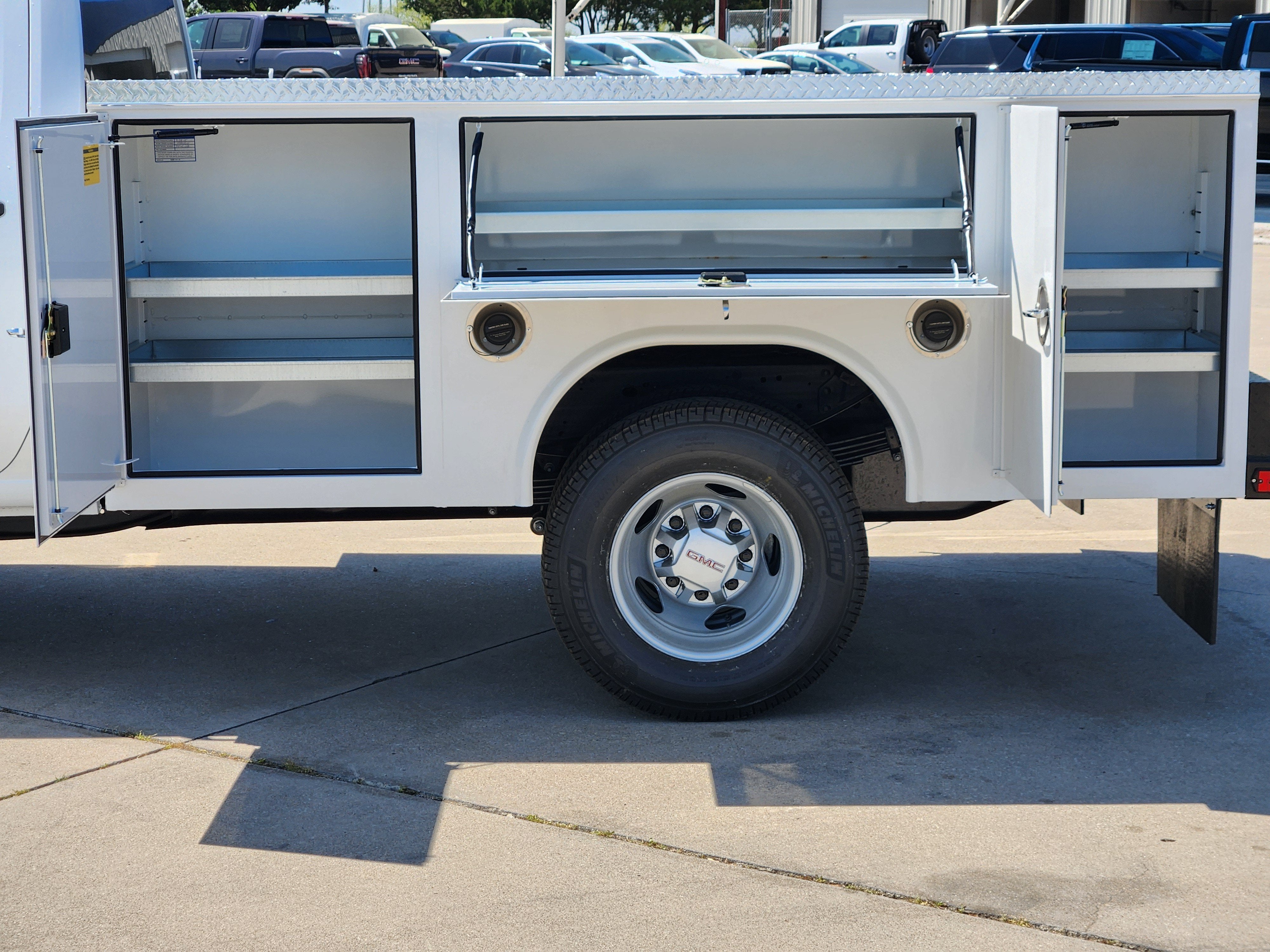 2026 GMC Sierra 3500HD CC Pro