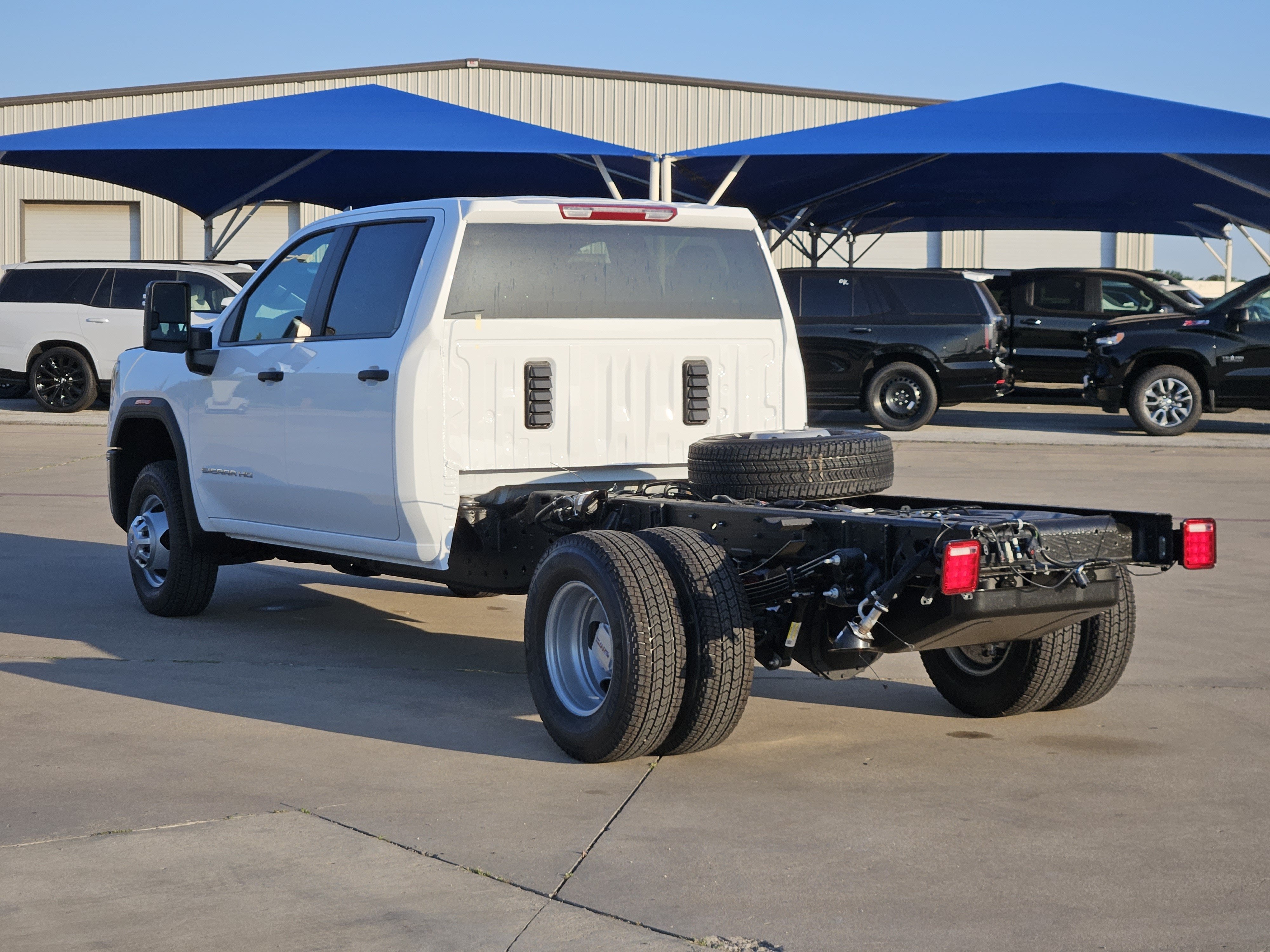 2026 GMC Sierra 3500HD CC Pro