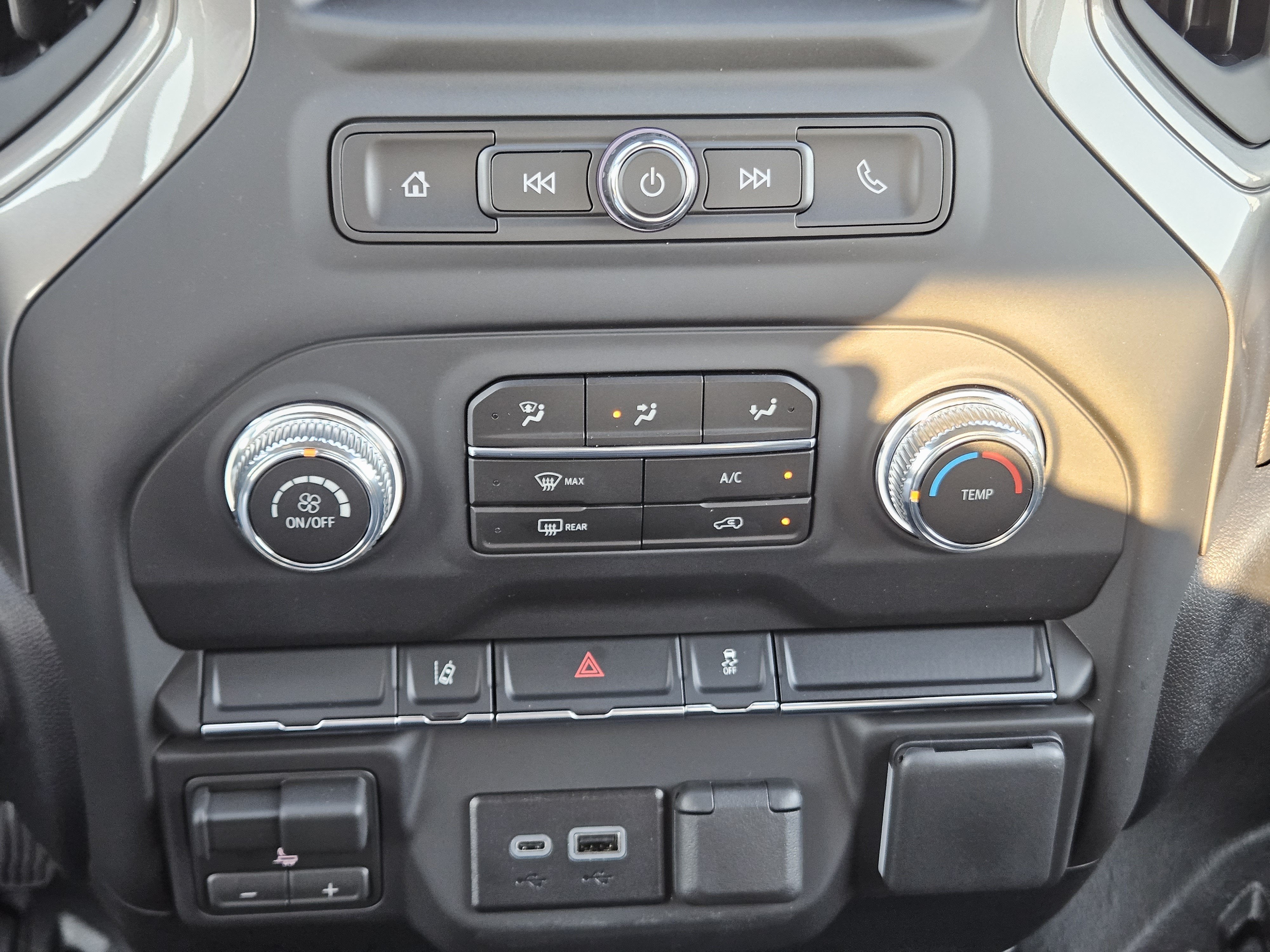 2026 GMC Sierra 3500HD CC Pro