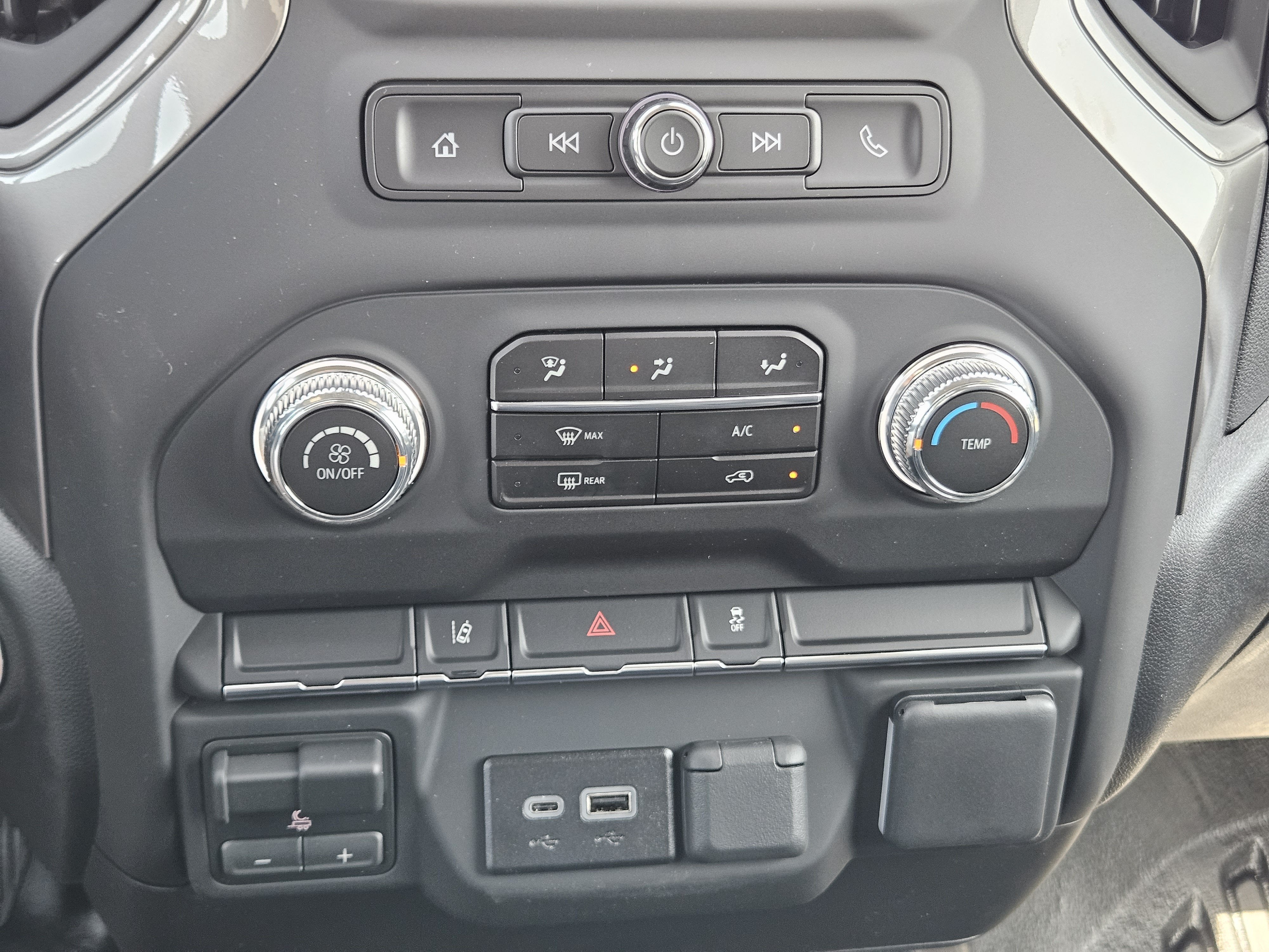 2026 GMC Sierra 3500HD CC Pro