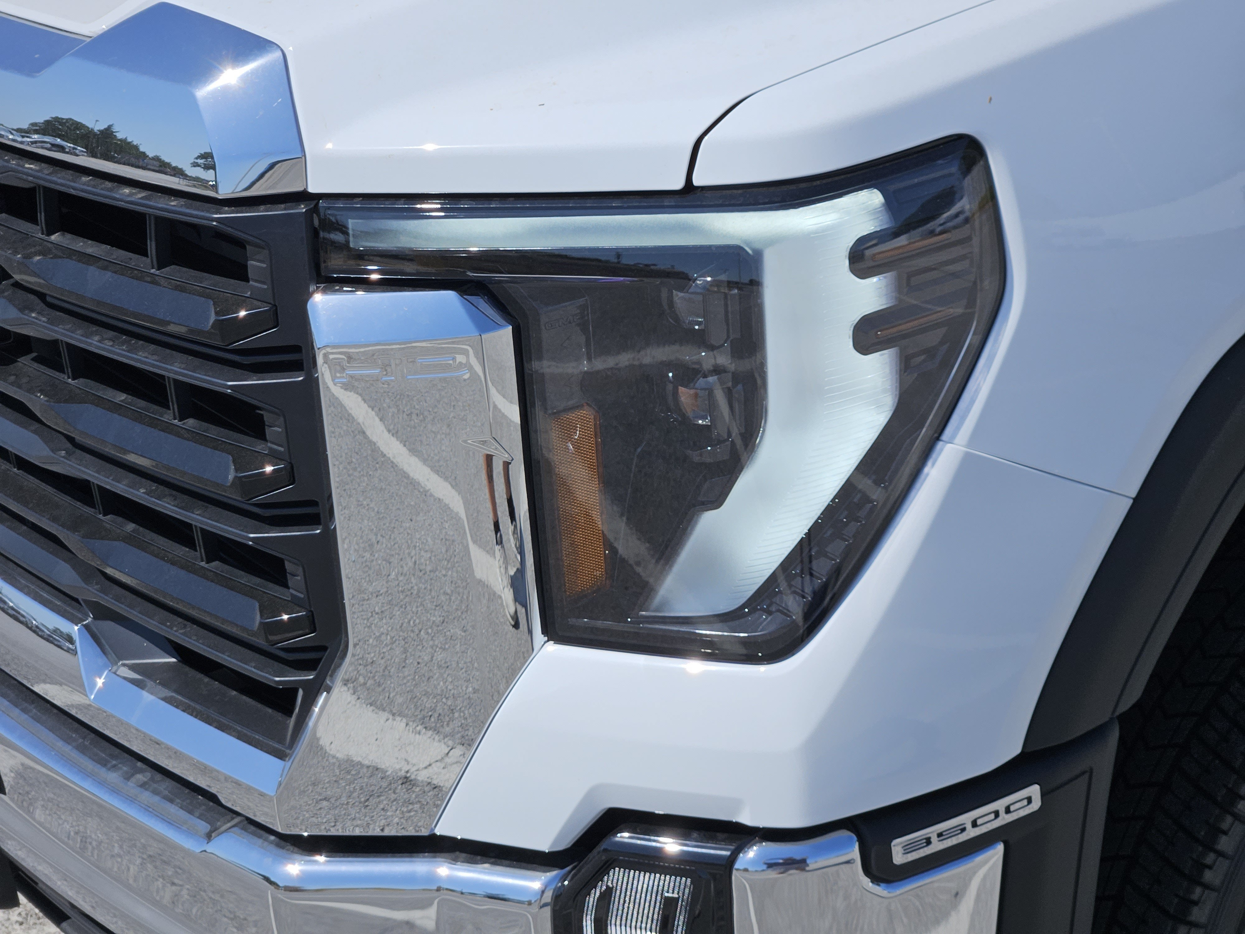 2026 GMC Sierra 3500HD CC Pro