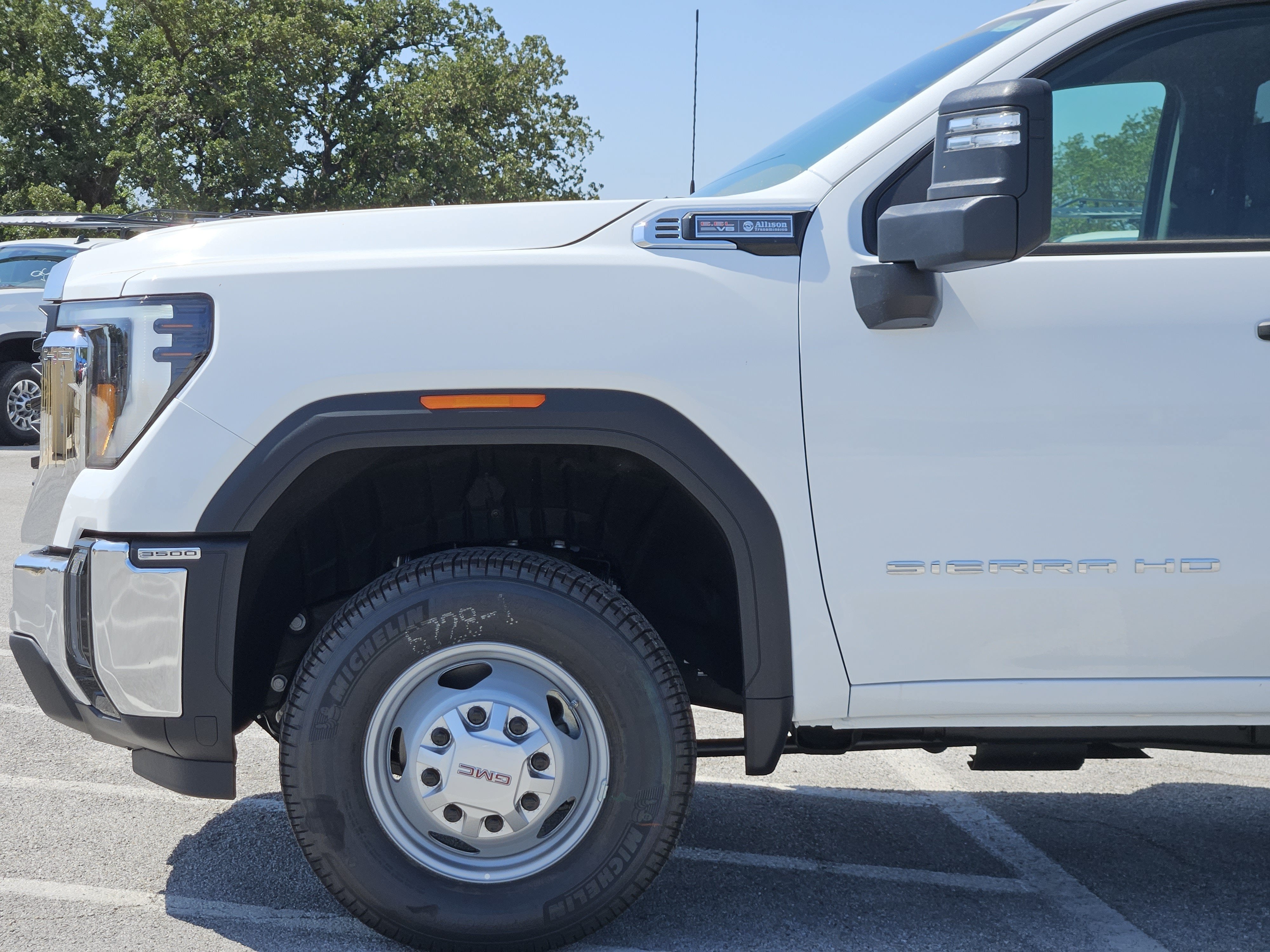 2026 GMC Sierra 3500HD CC Pro