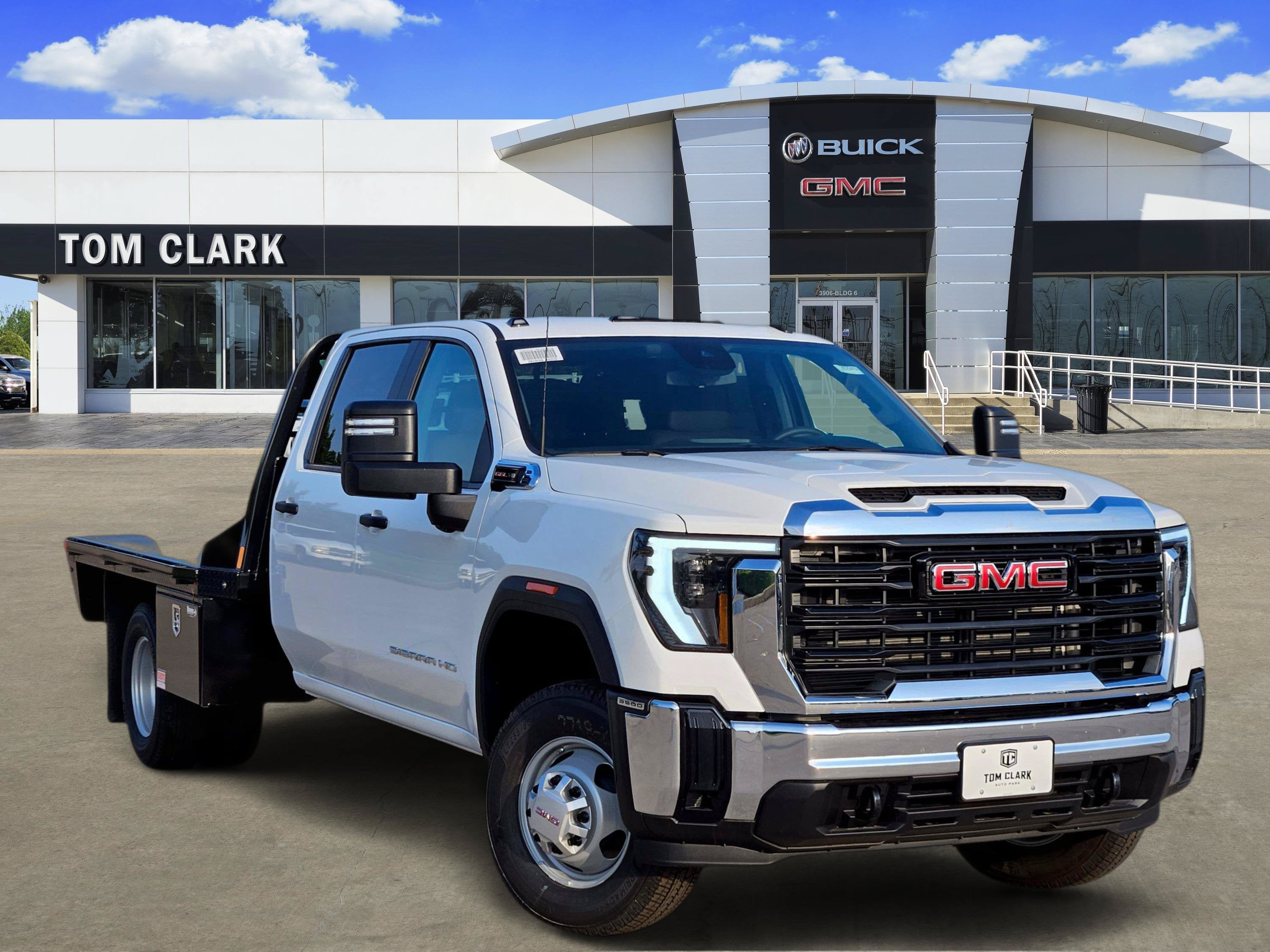 2026 GMC Sierra 3500HD CC Pro