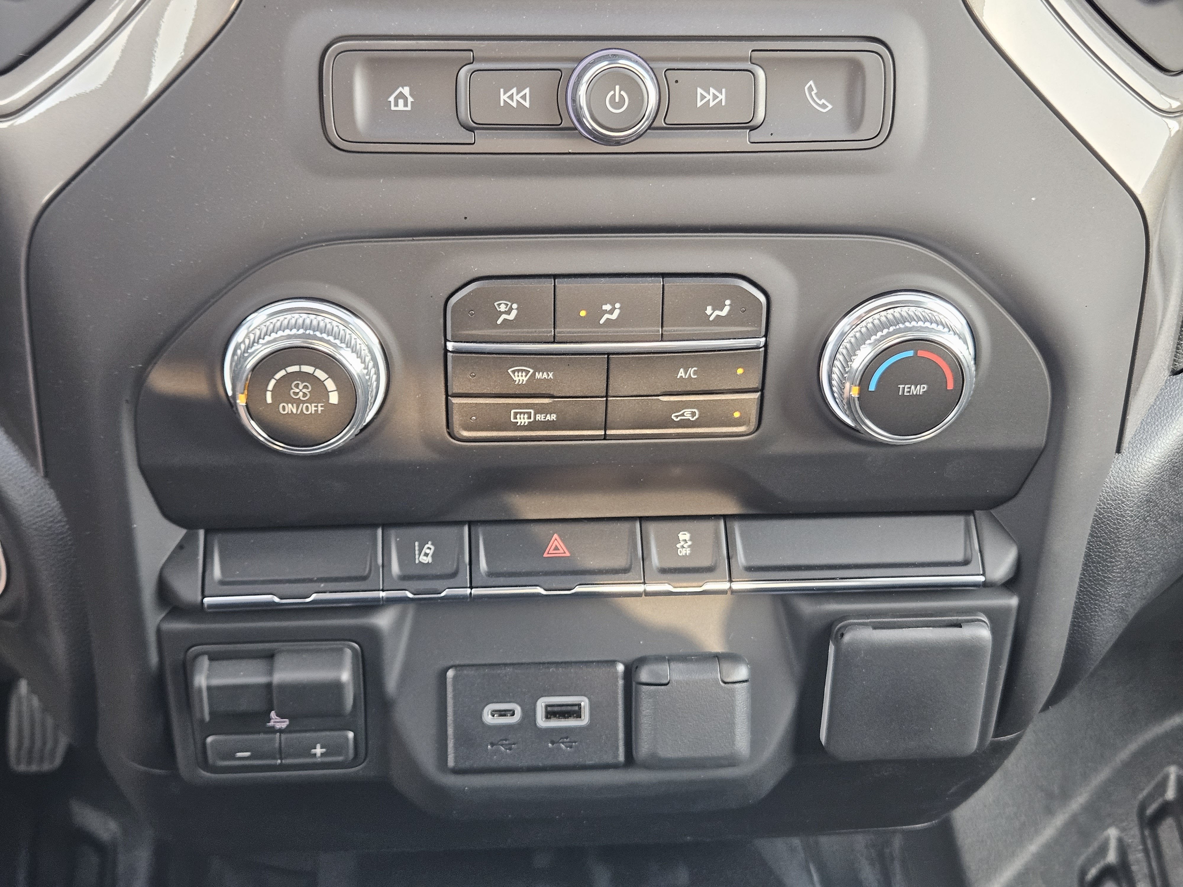 2026 GMC Sierra 3500HD CC Pro