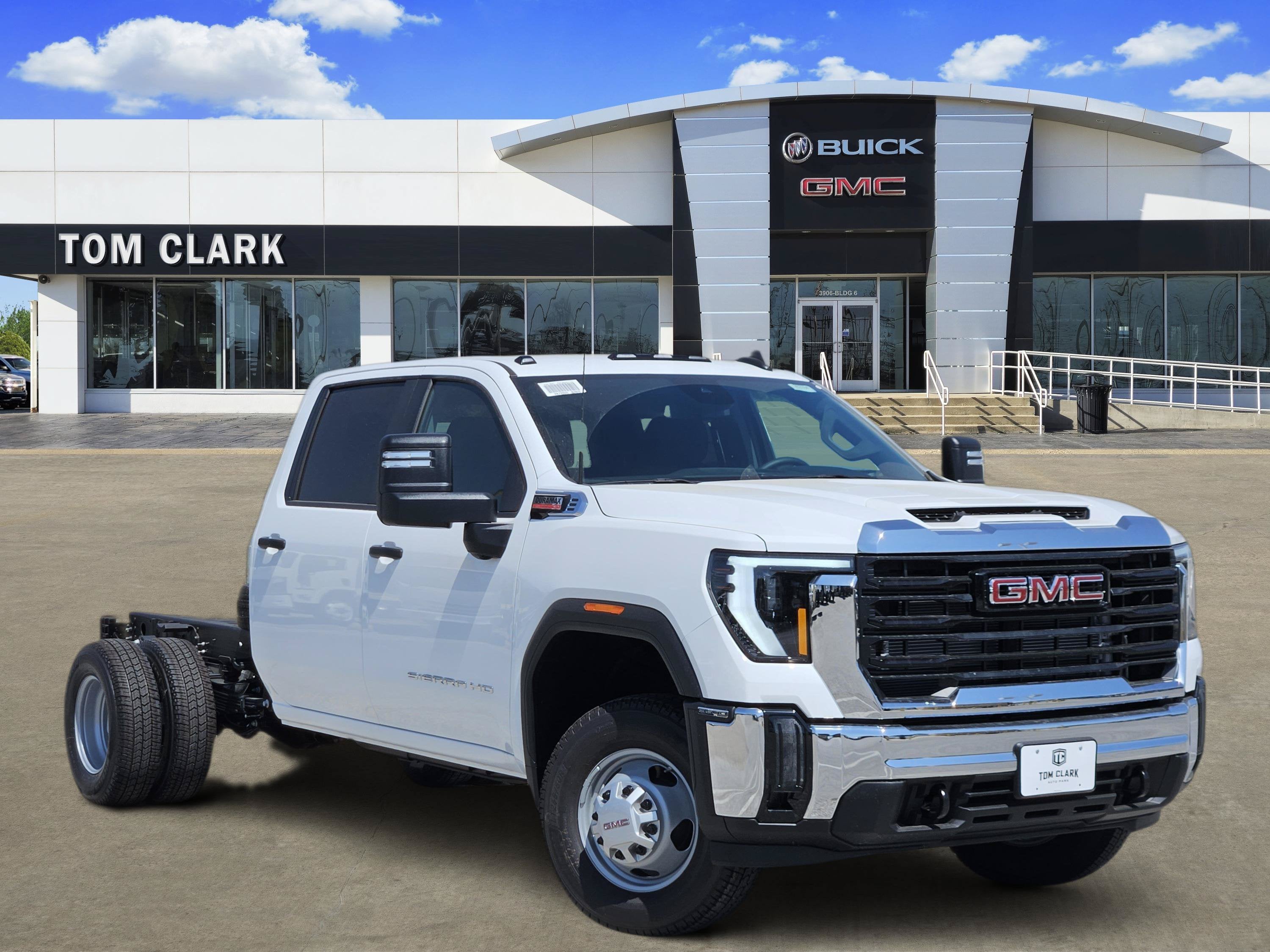 2026 GMC Sierra 3500HD CC Pro