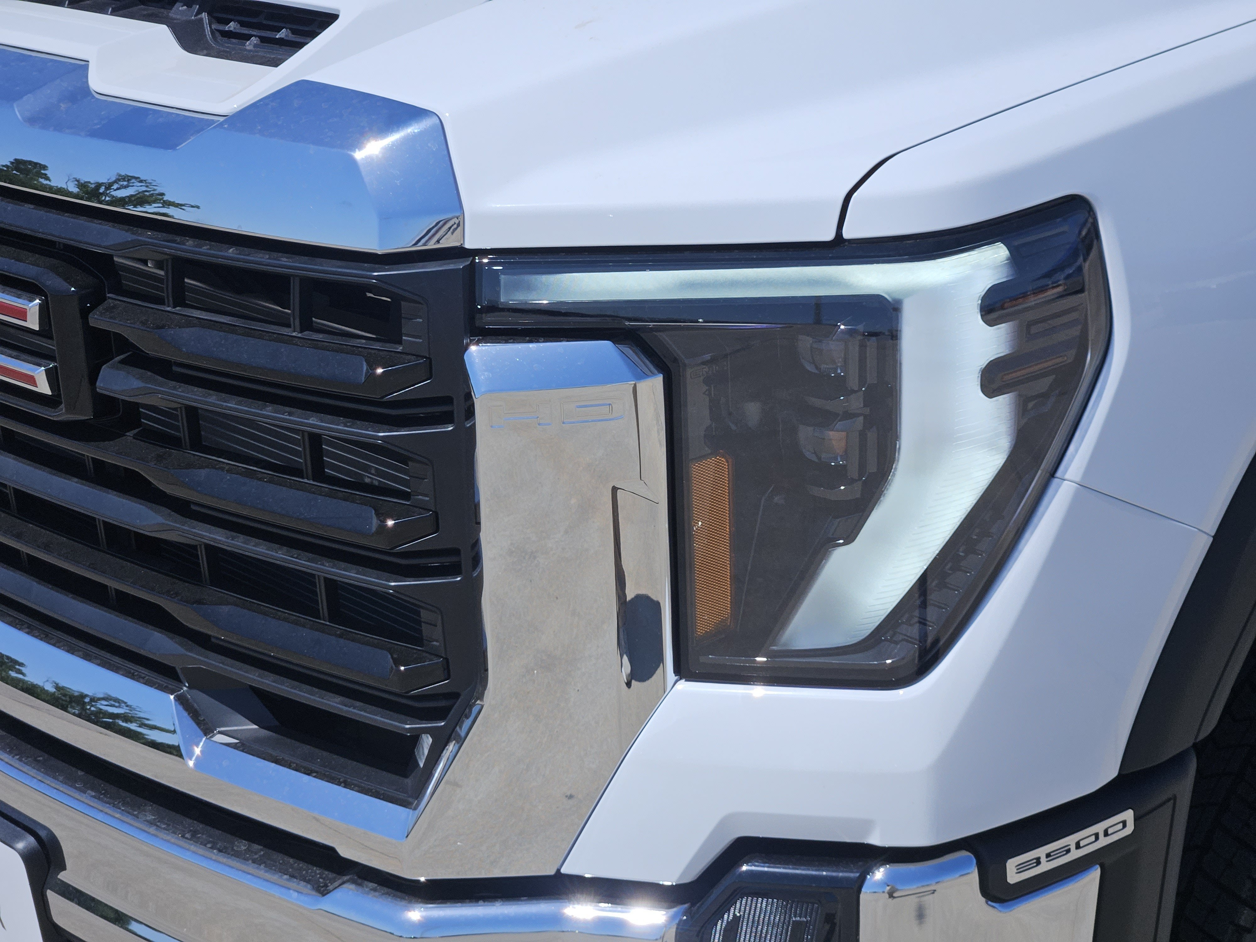 2026 GMC Sierra 3500HD CC Pro