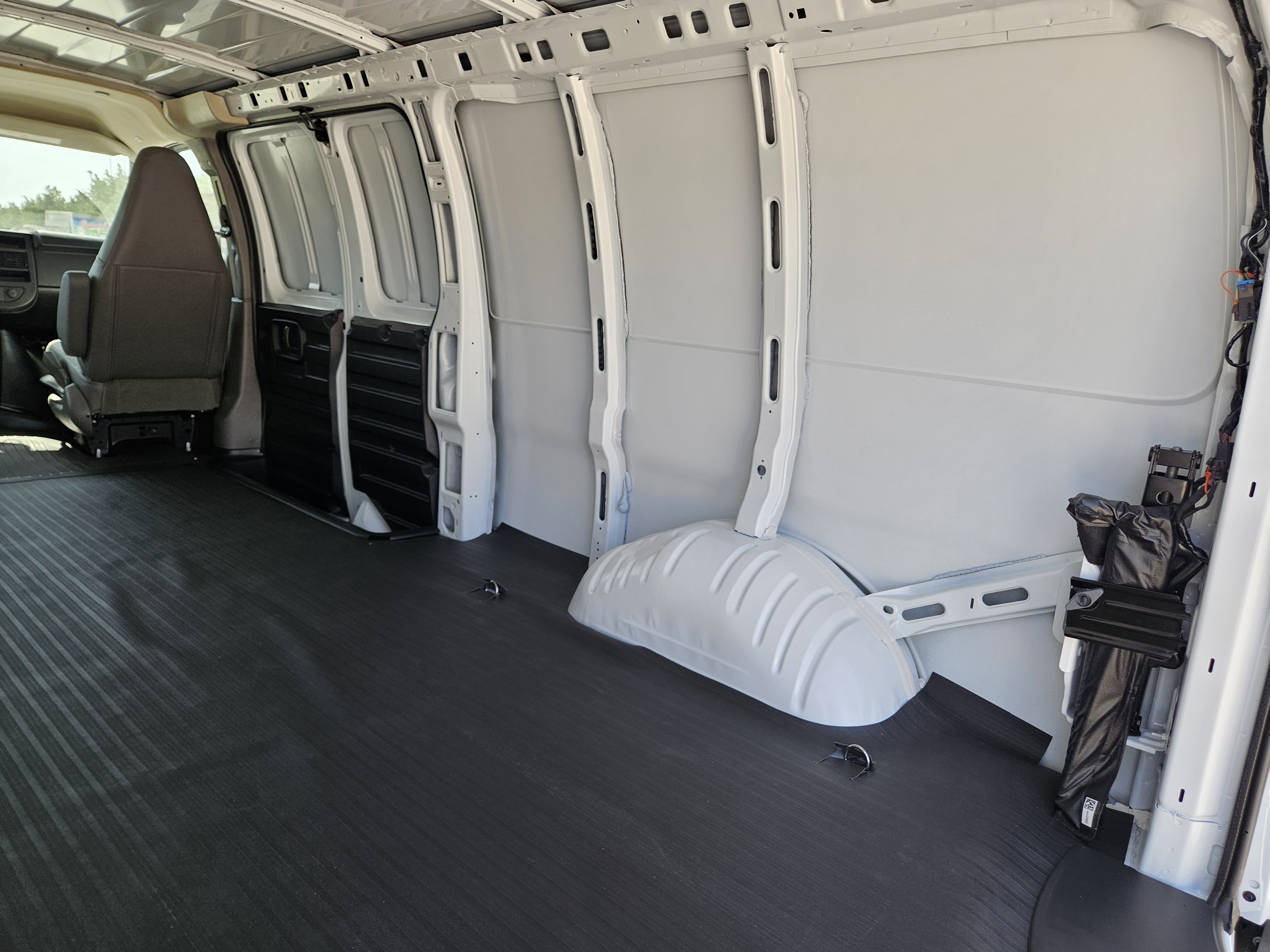 2026 GMC Savana Cargo Van Base