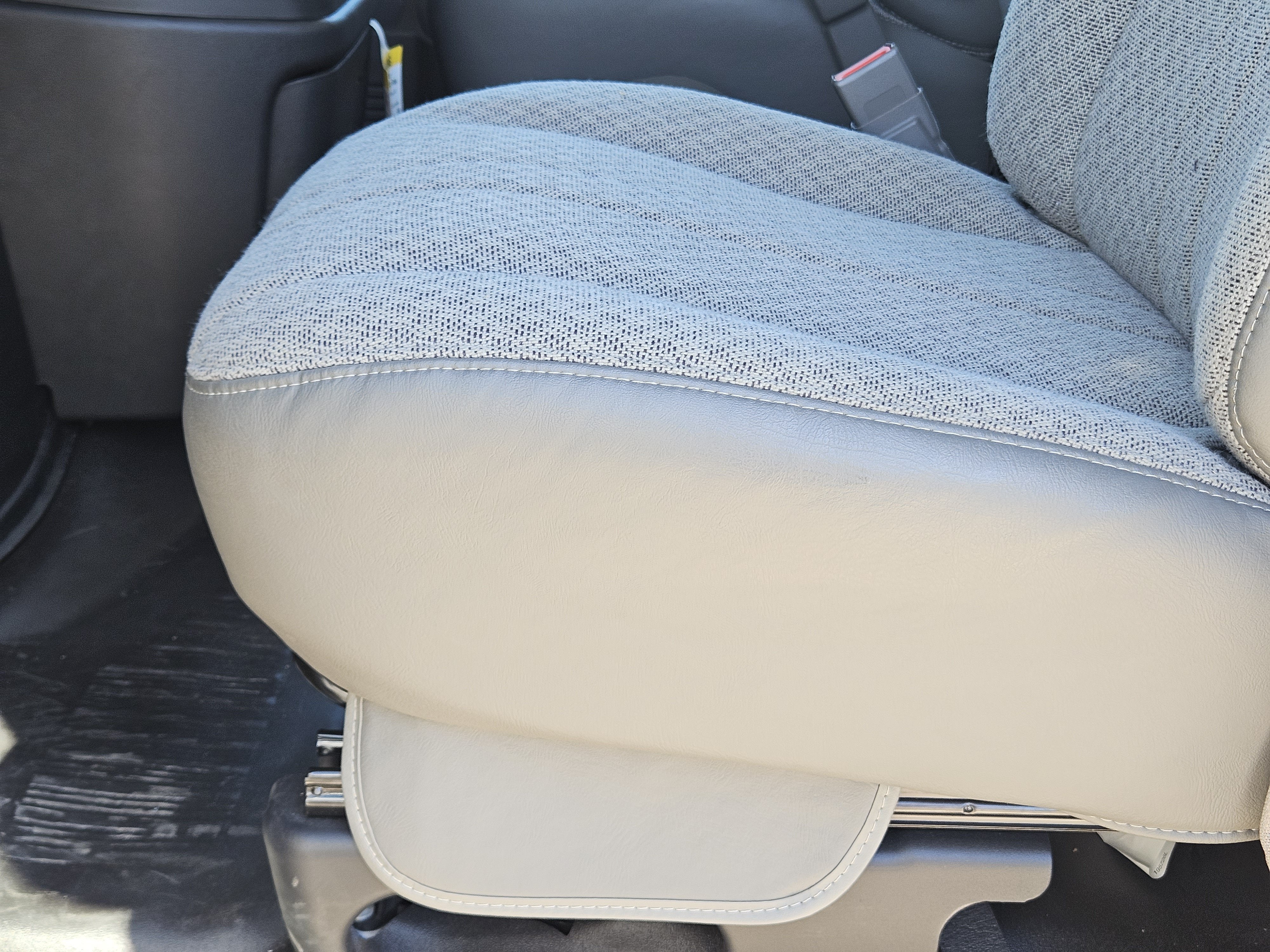 2026 Chevrolet Express Commercial Cutaway Base