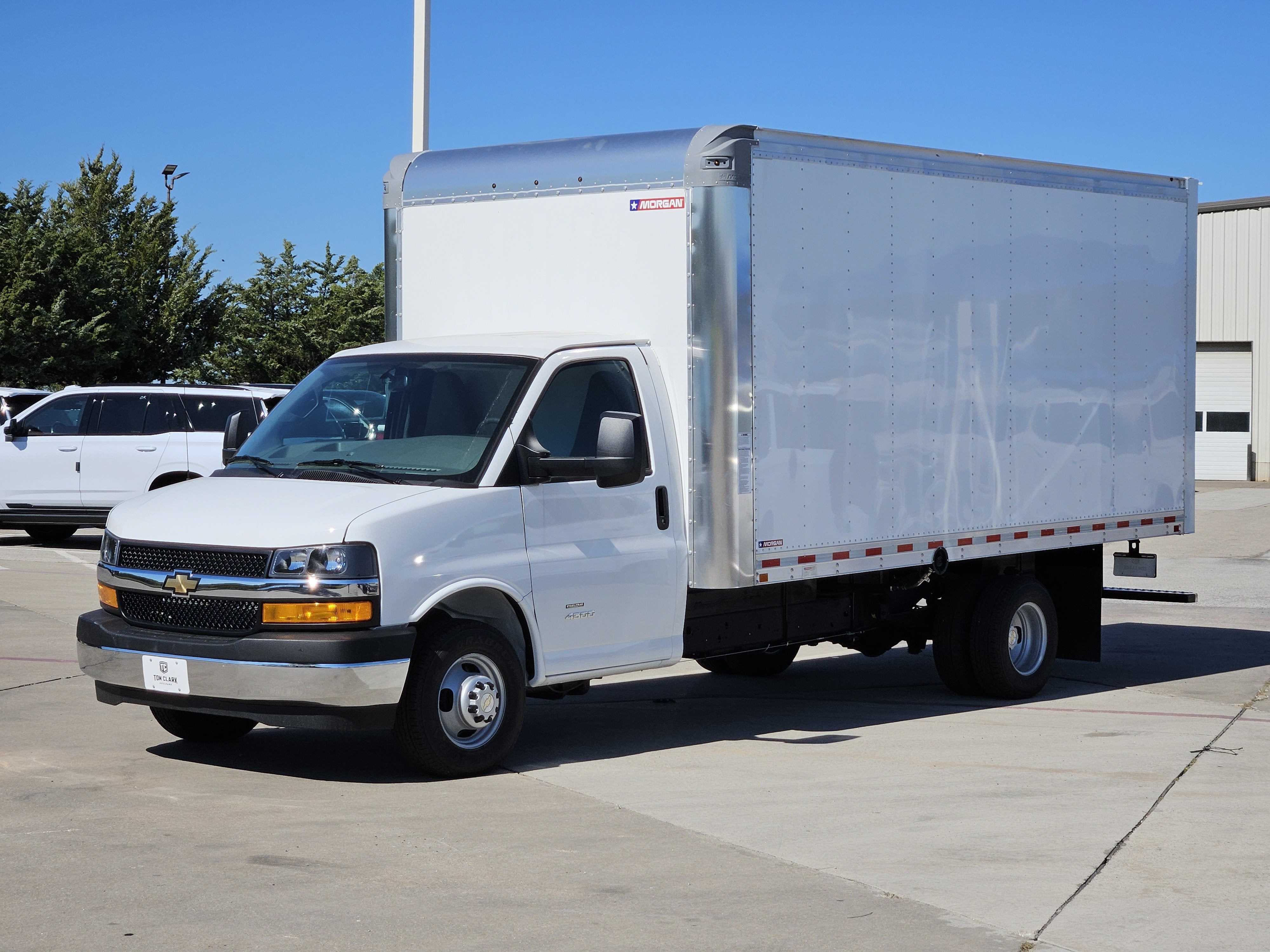 2026 Chevrolet Express Commercial Cutaway Base