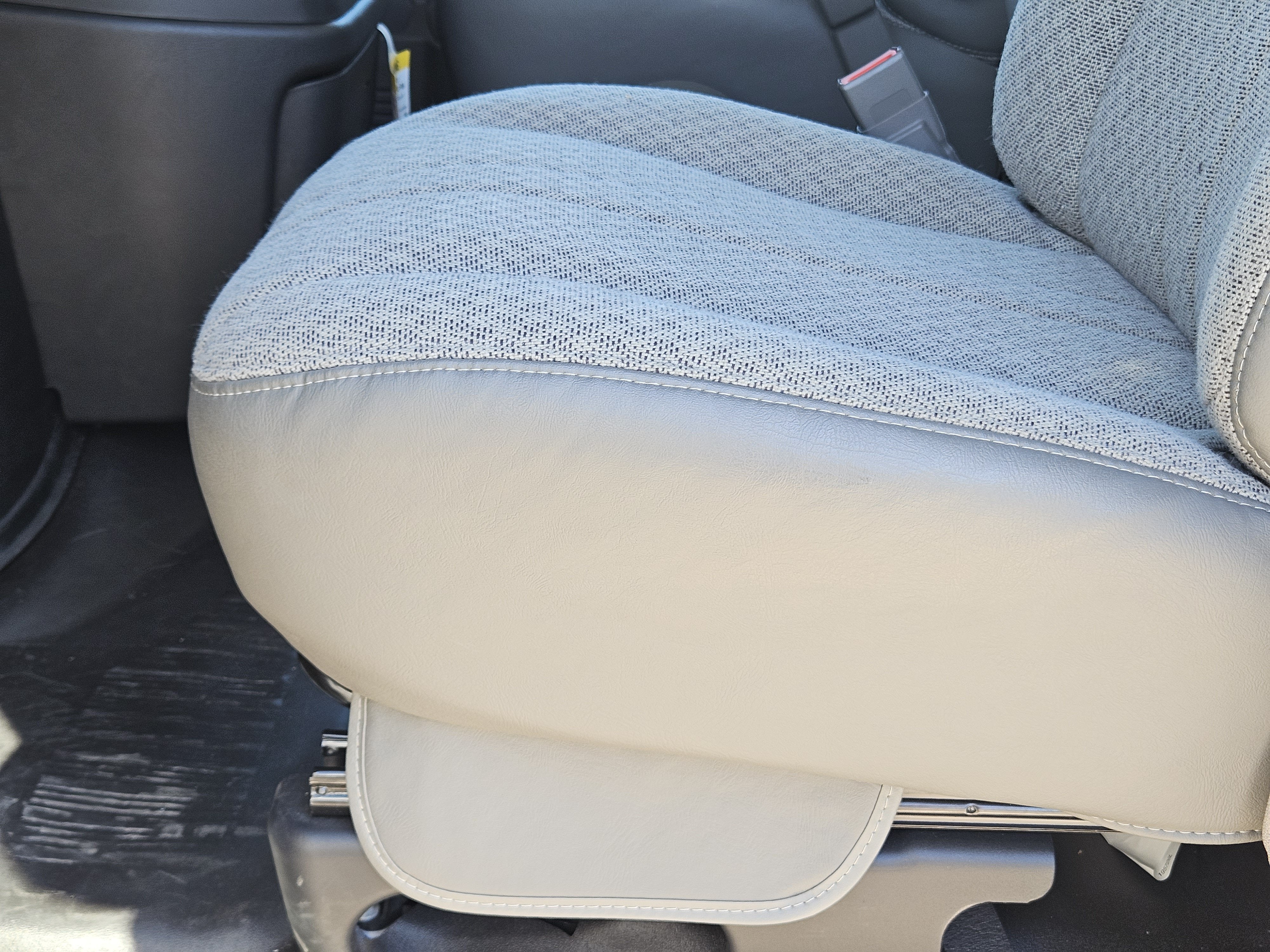 2026 Chevrolet Express Commercial Cutaway Base