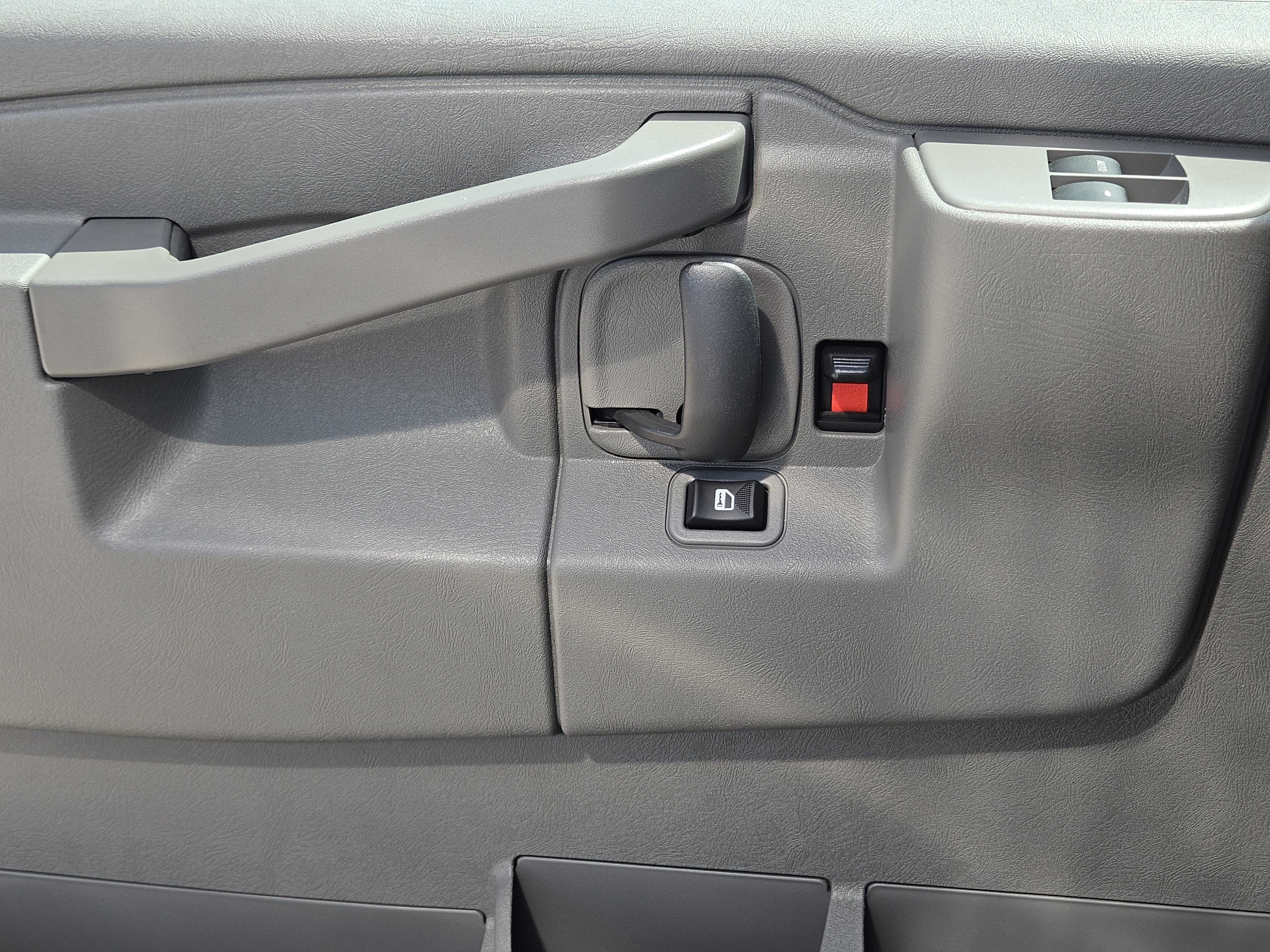 2026 Chevrolet Express Commercial Cutaway Base