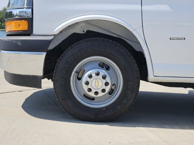 2026 Chevrolet Express Commercial Cutaway Base