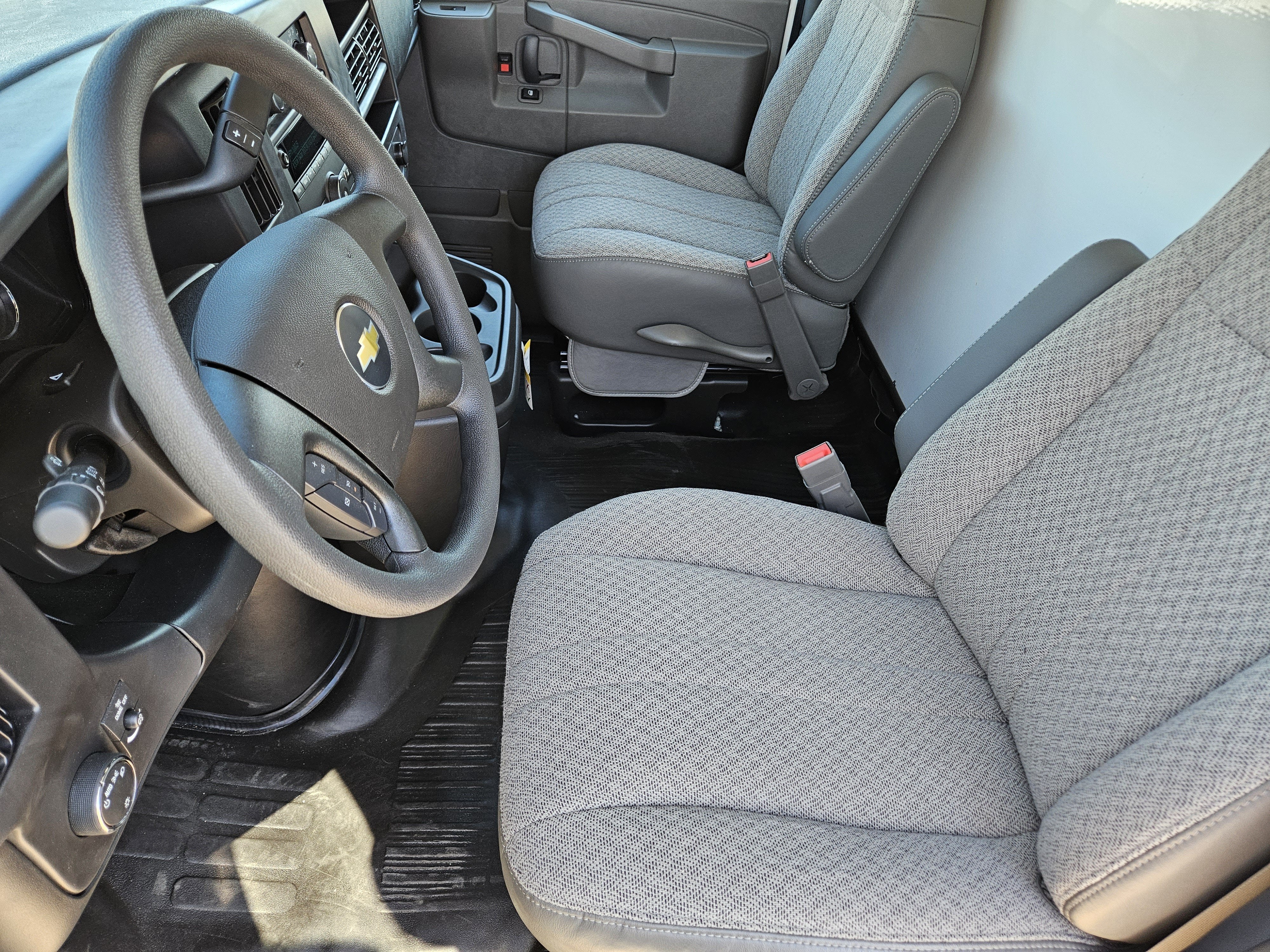 2026 Chevrolet Express Commercial Cutaway Base